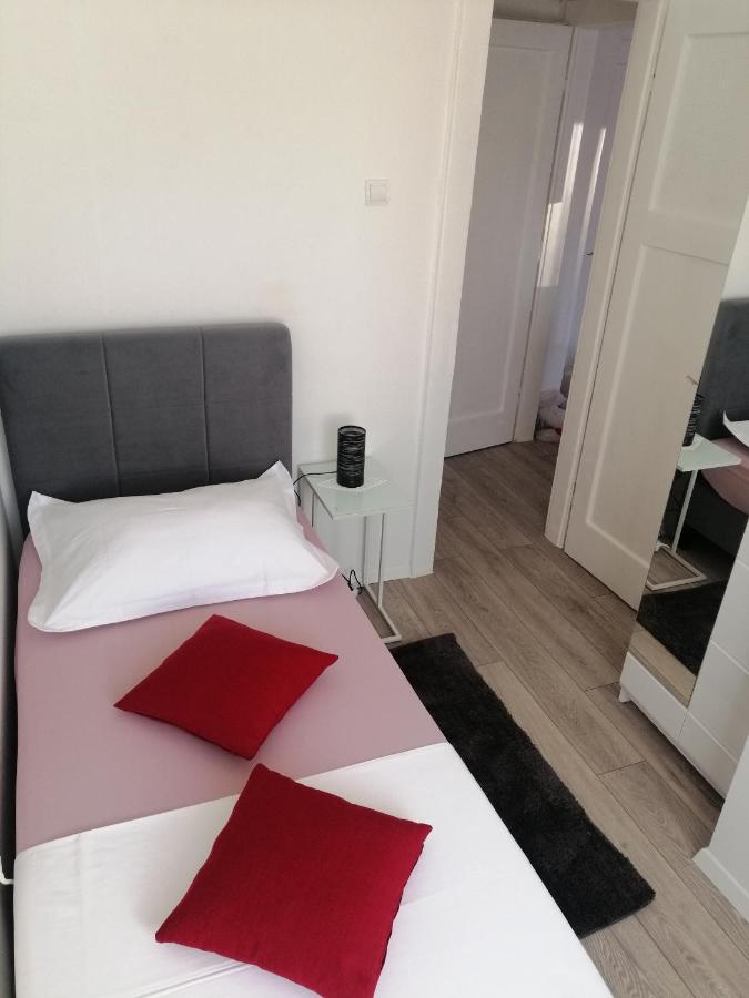 Apartment All 4 You Split Exterior foto
